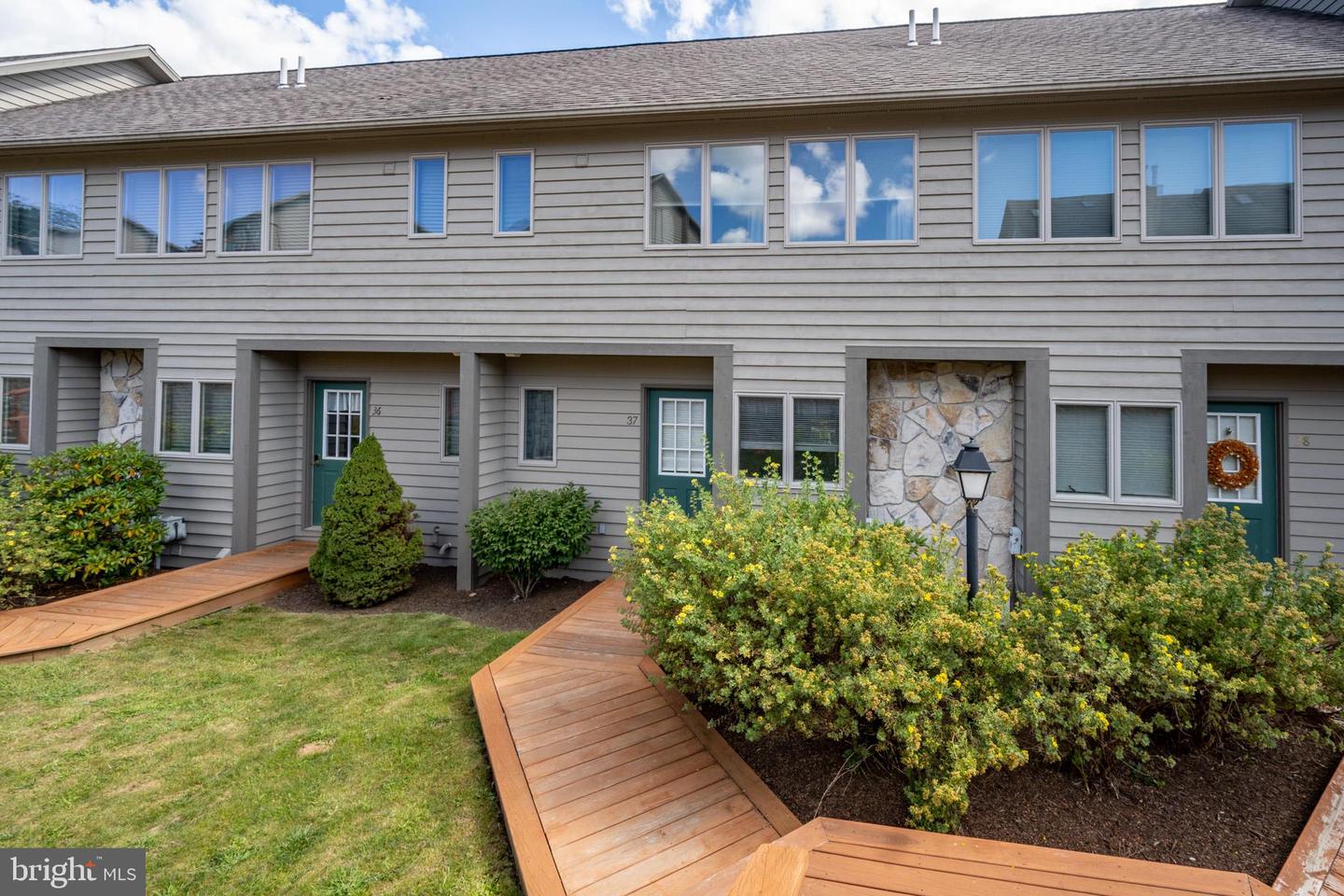 257 Marsh Hill Road #37, Mc Henry