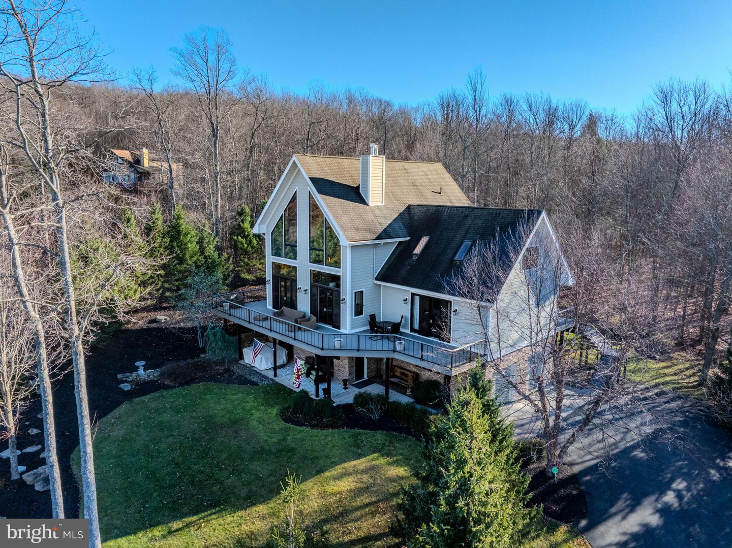 444 Woodlands Hill Lane, Oakland