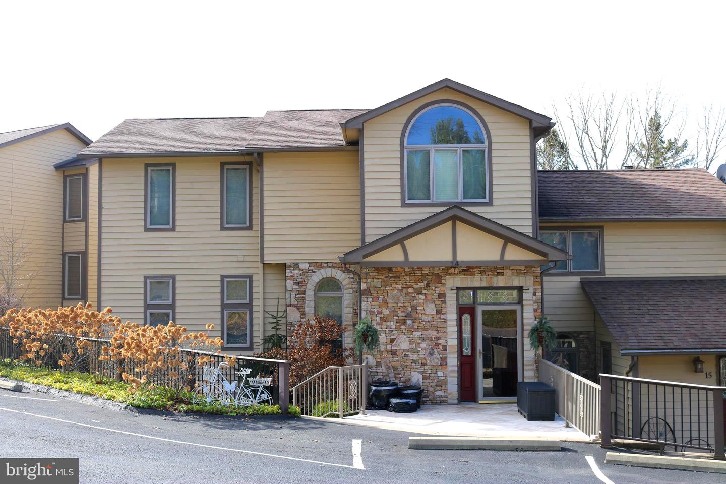 1601 Deep Creek Drive #14a, Mc Henry