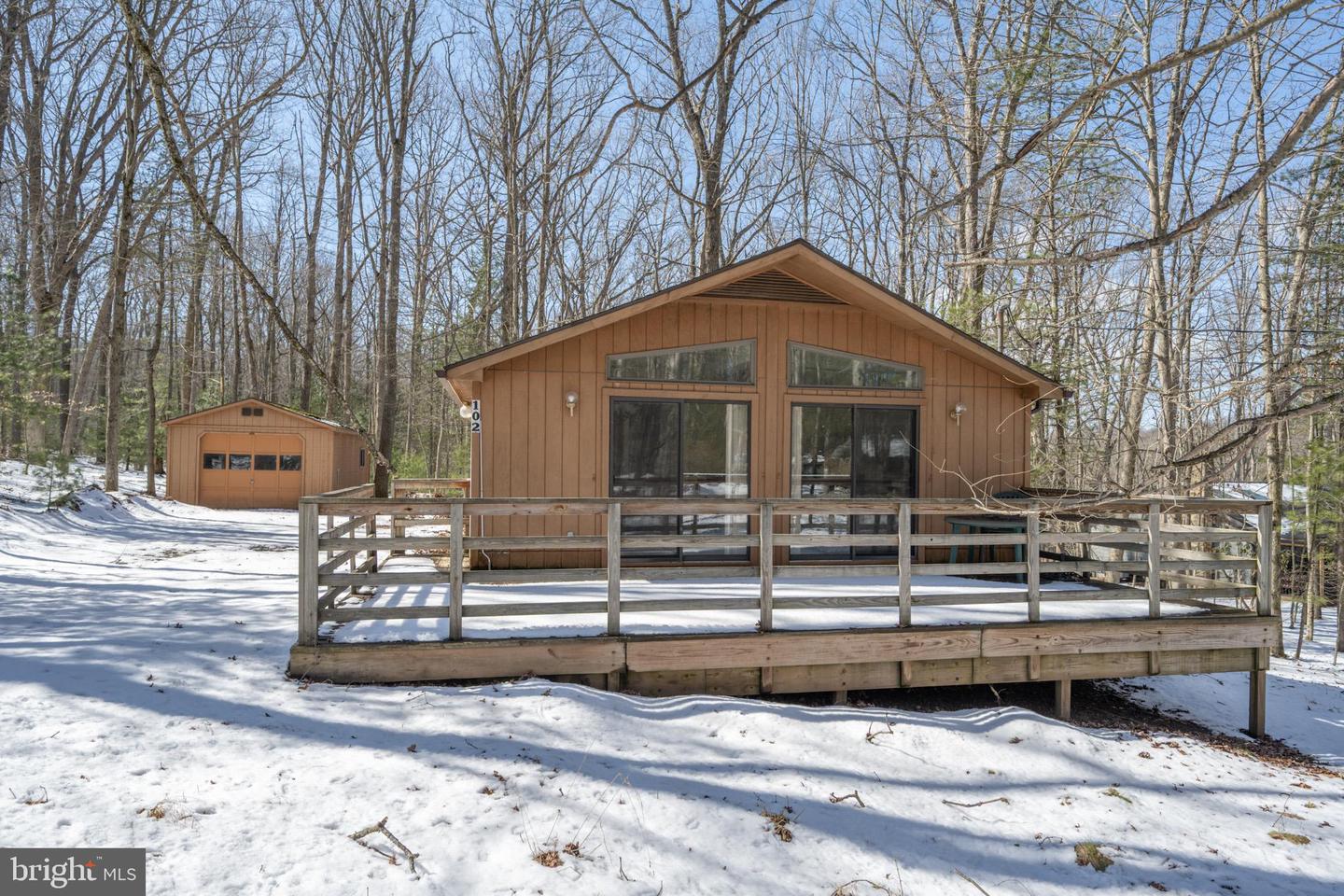 102 Piney Point Drive, Swanton