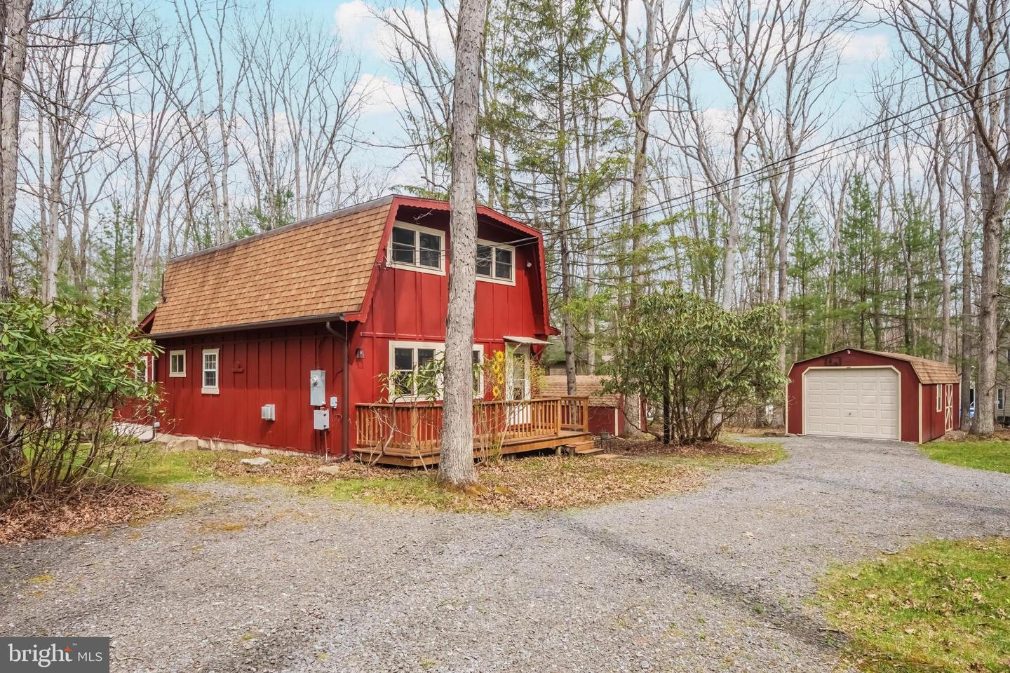 245 Oak Way Road, Swanton