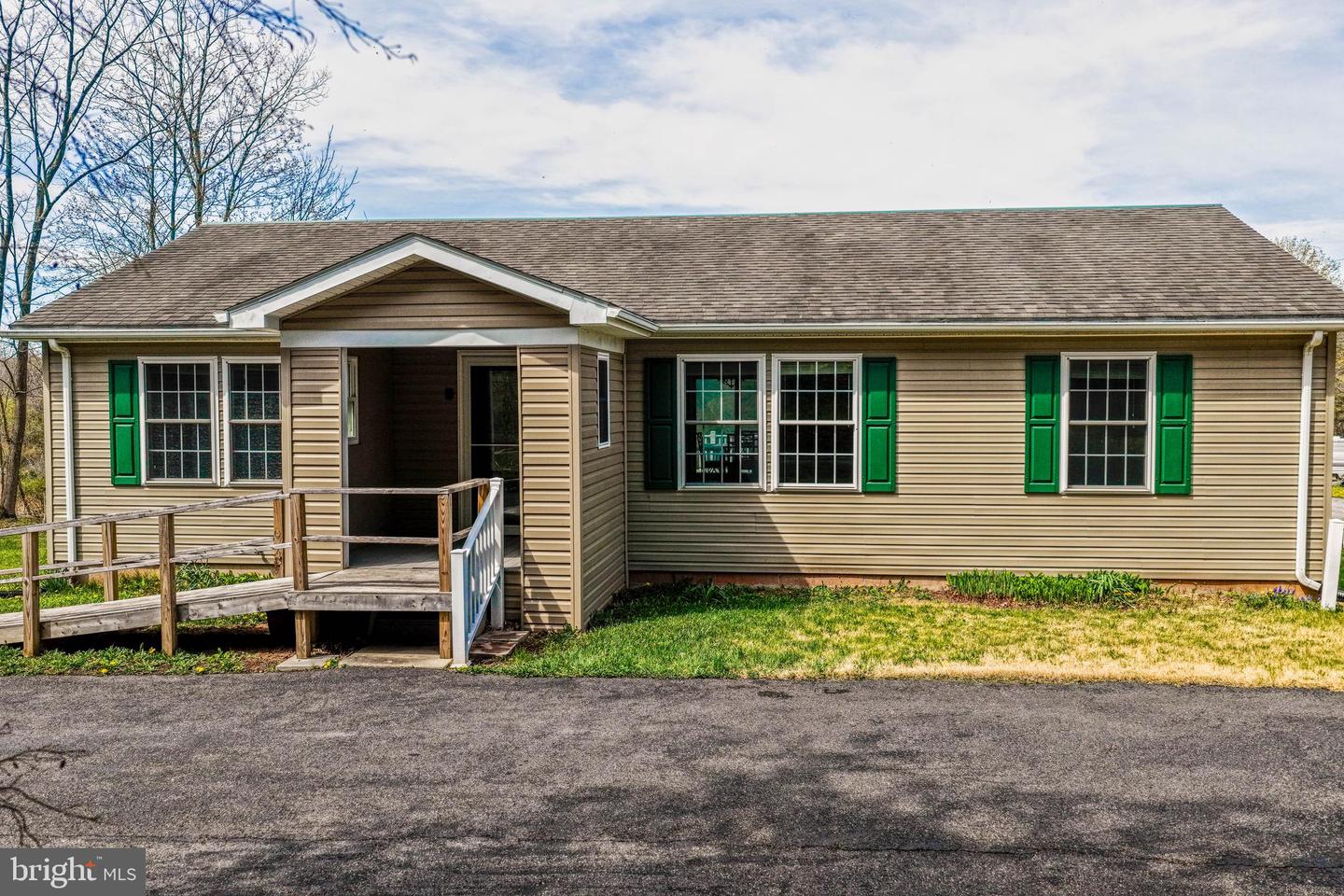 200 Old Schoolhouse Road, Frostburg