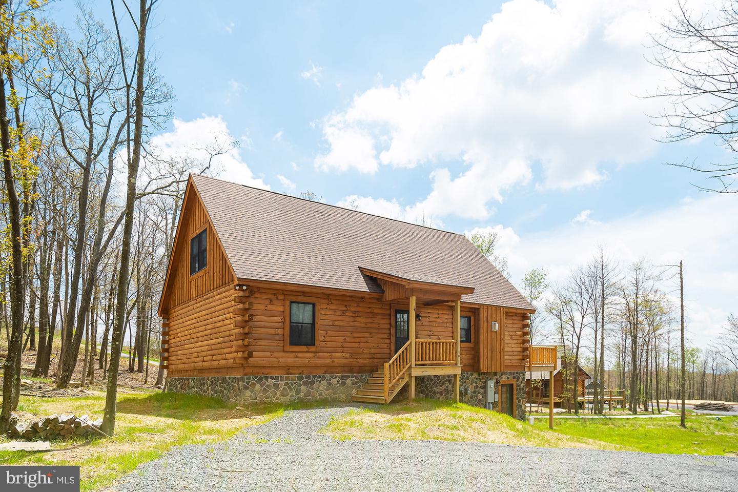 50 Blue Mountain View