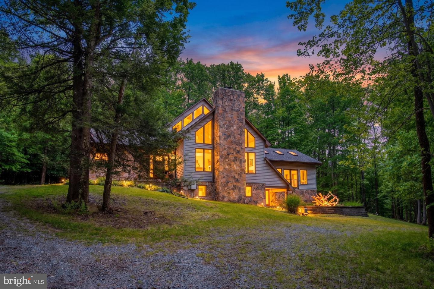 122 Woodlands Hill Lane
