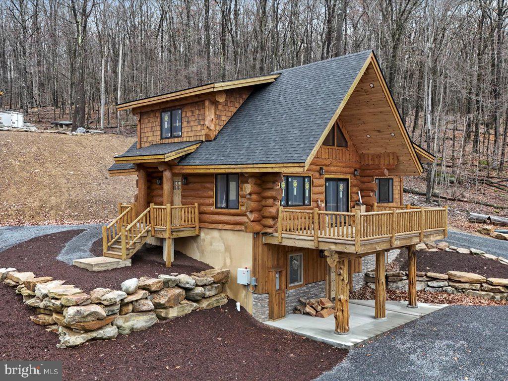 211 Highwood Drive