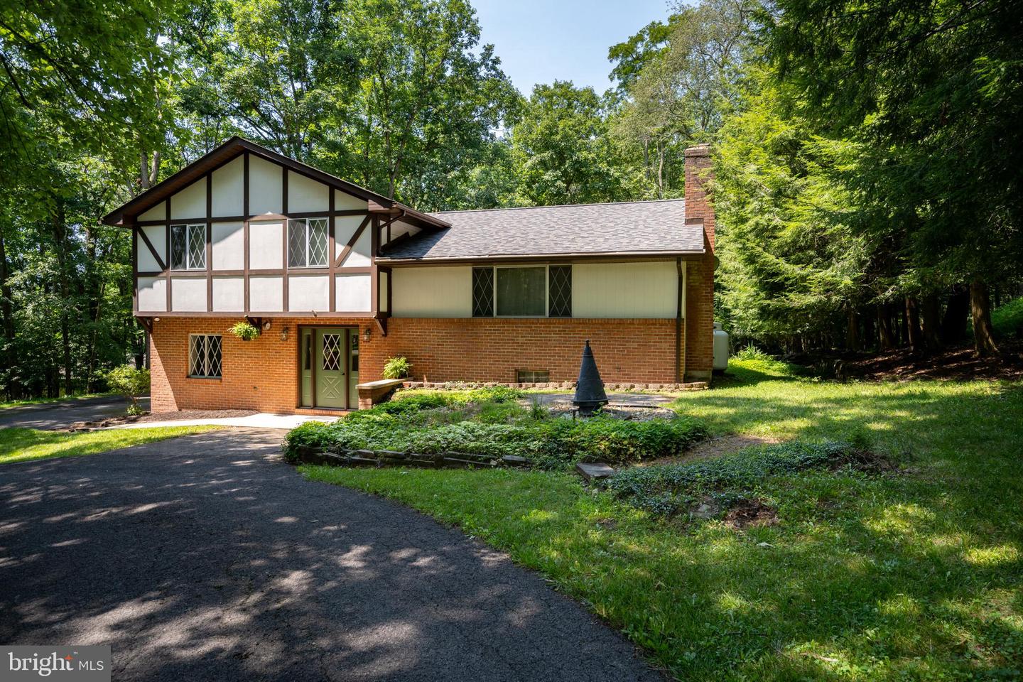 520 Palmer Lane
