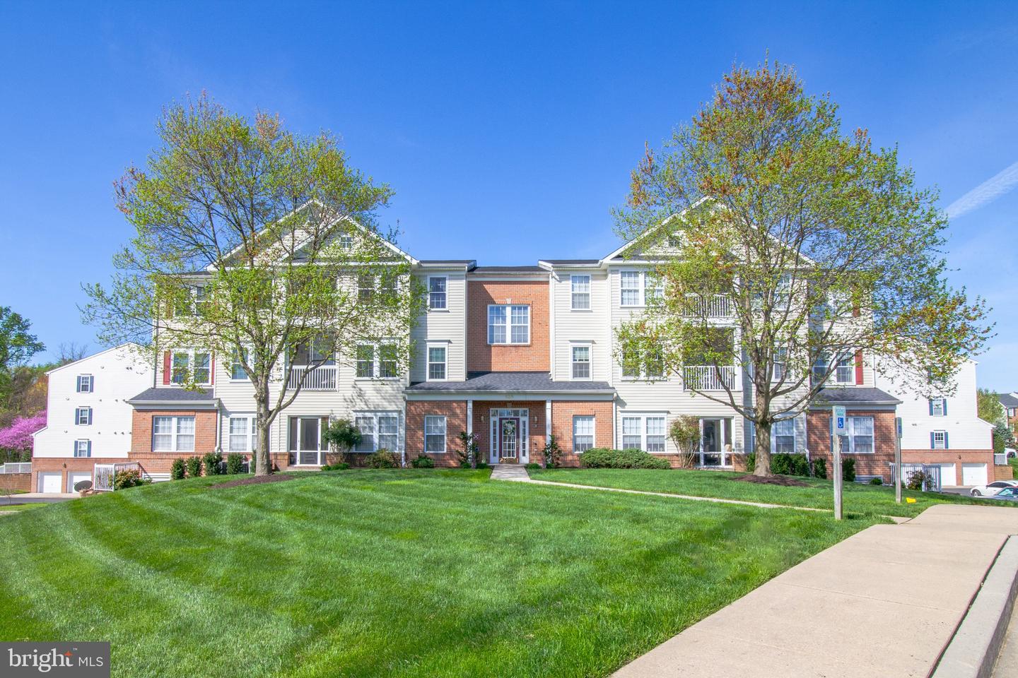 303 Willrich Circle #j, Forest Hill