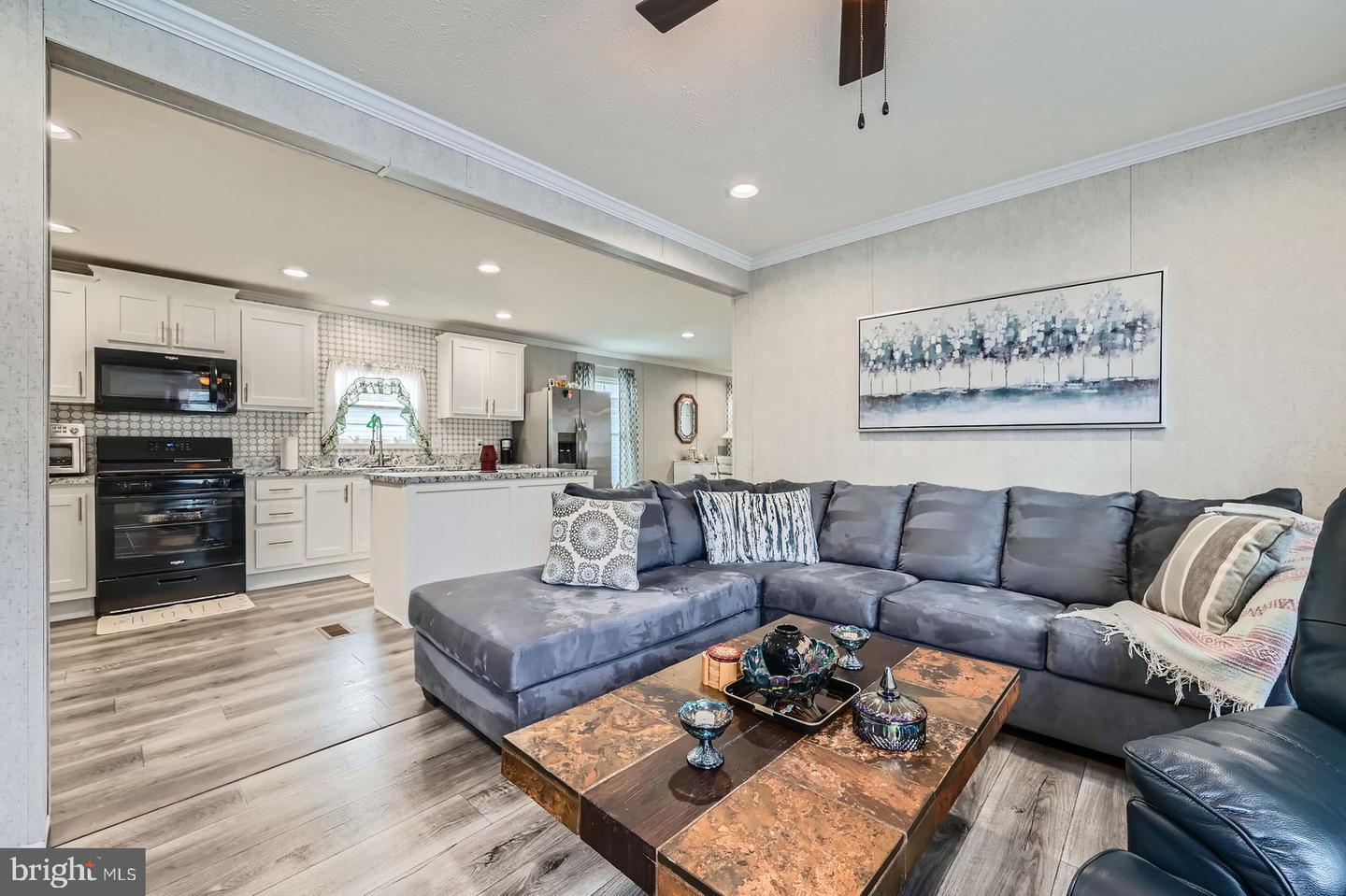 83 Waterview Way, Edgewood