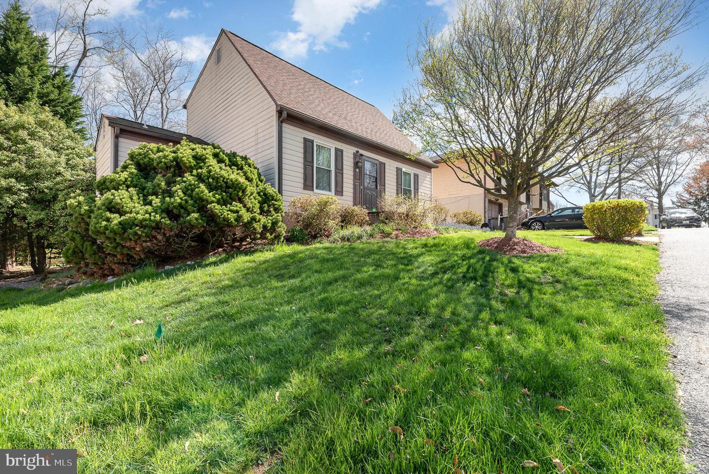 6 Dewberry Way, Bel Air