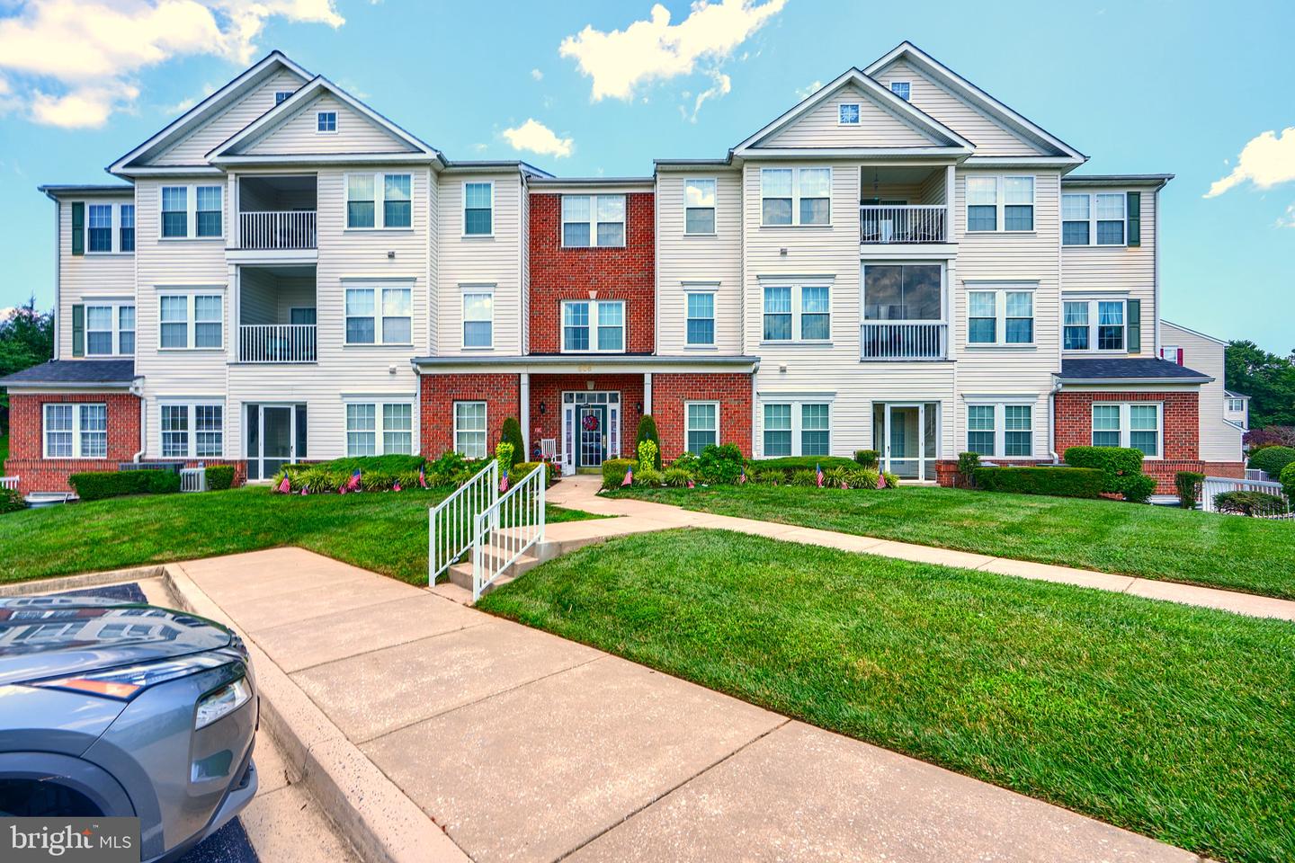 306 Willrich Circle #306k, Forest Hill