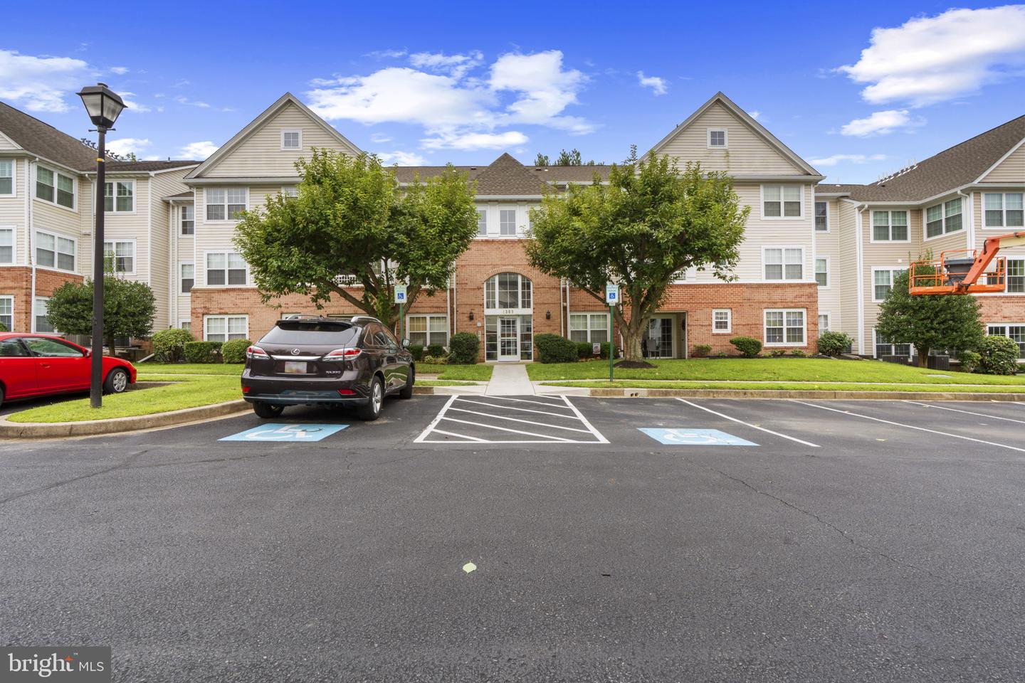 1309 Sheridan Place #99