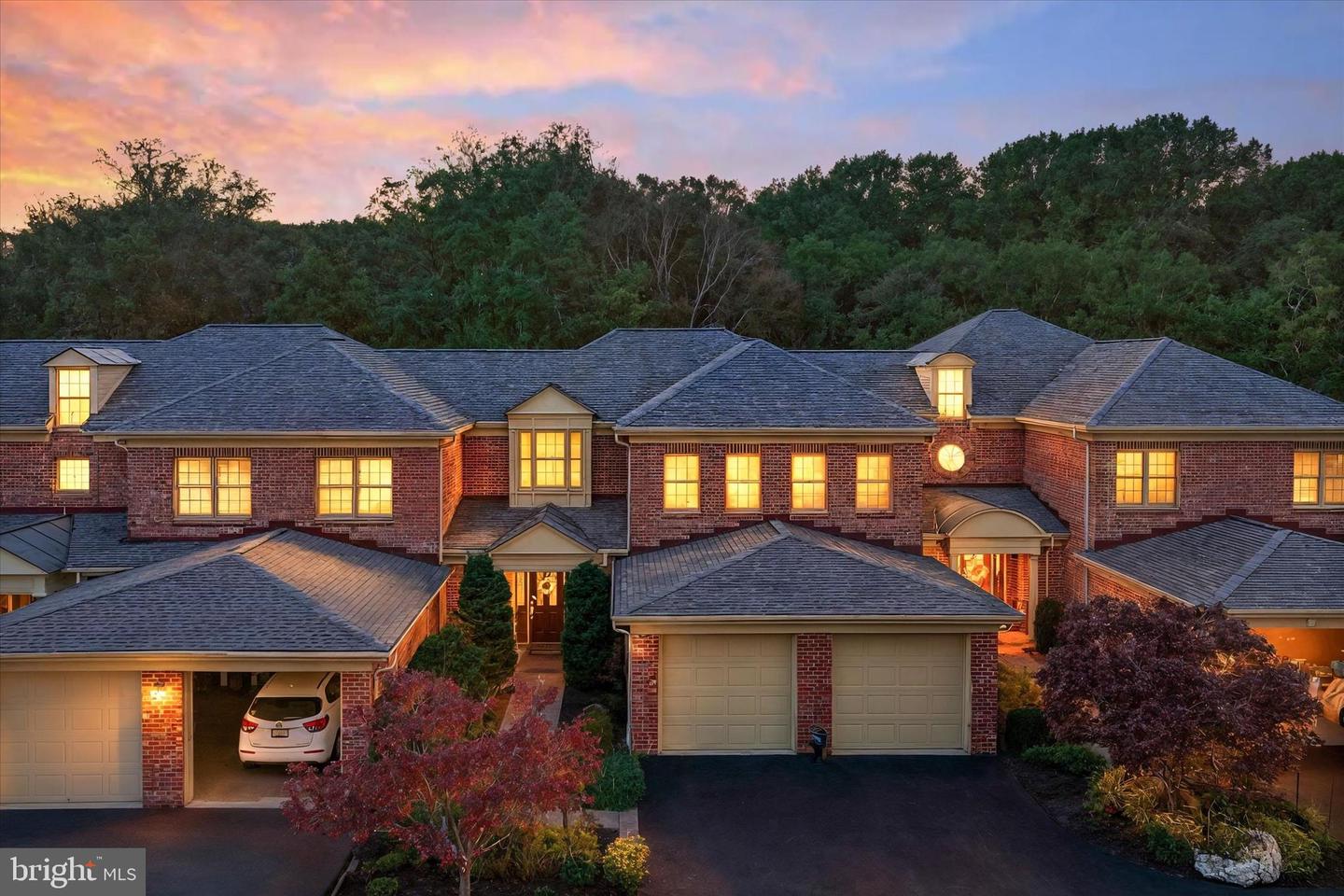 1510 Parkland Drive