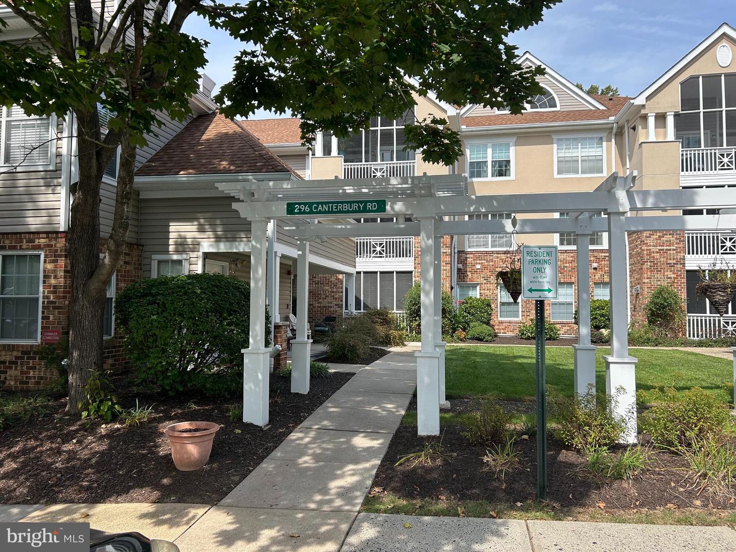 296 Canterbury Road #E, Bel Air