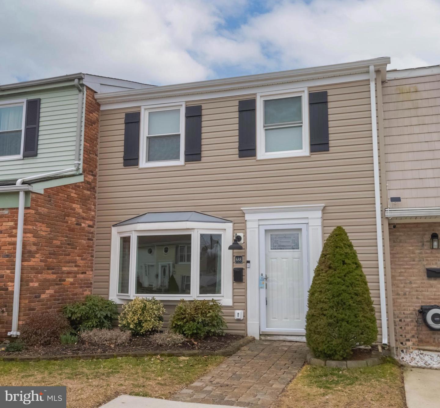 688 Shore, Joppa