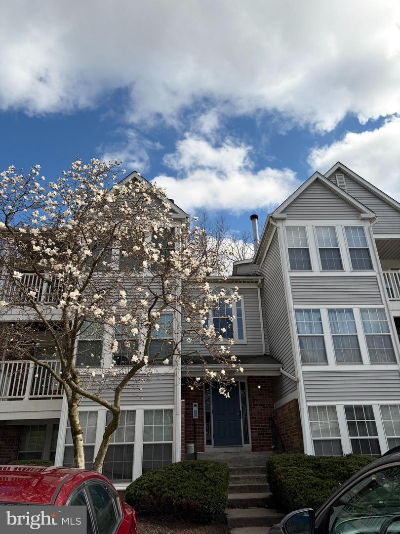 1305 Clover Valley Way #1305, Edgewood