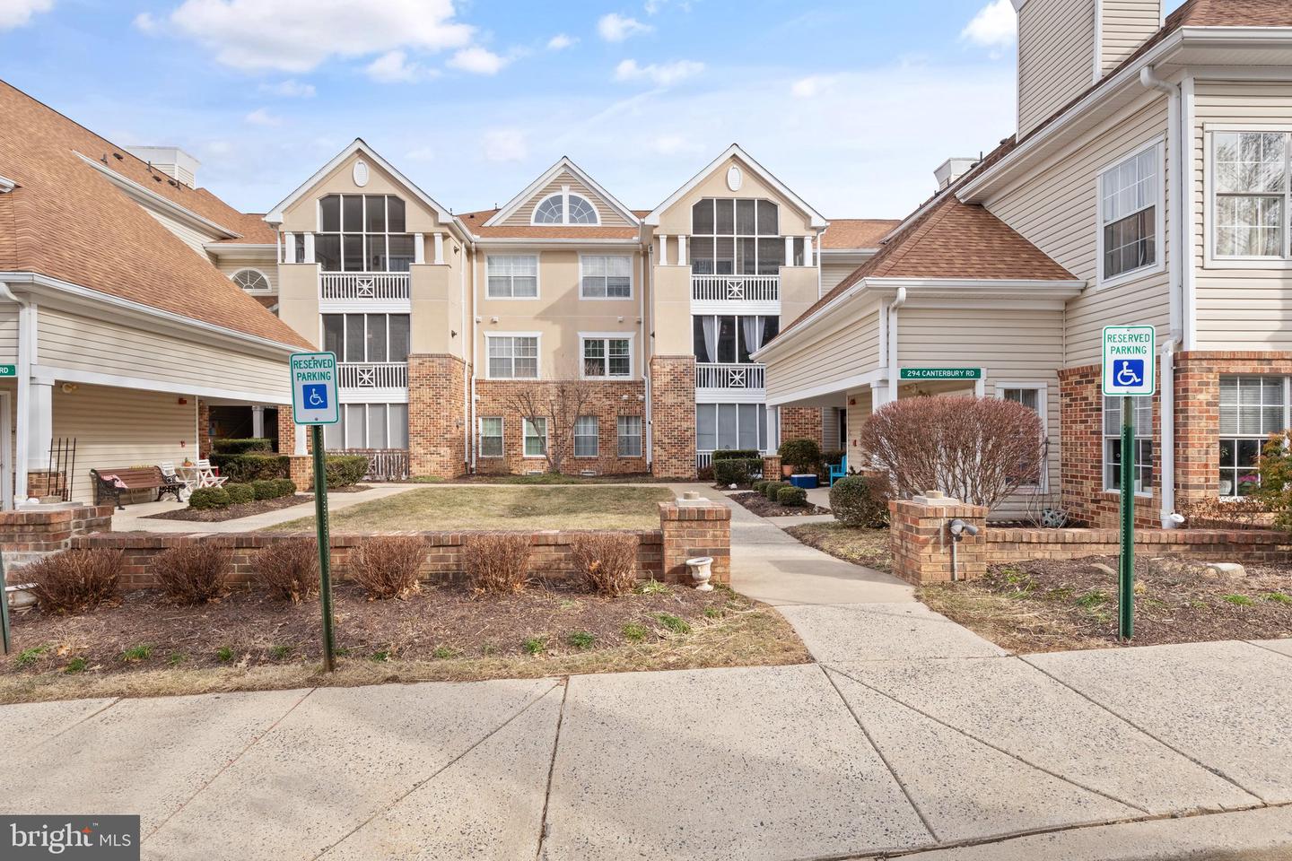 294 Canterbury Road #294-M, Bel Air
