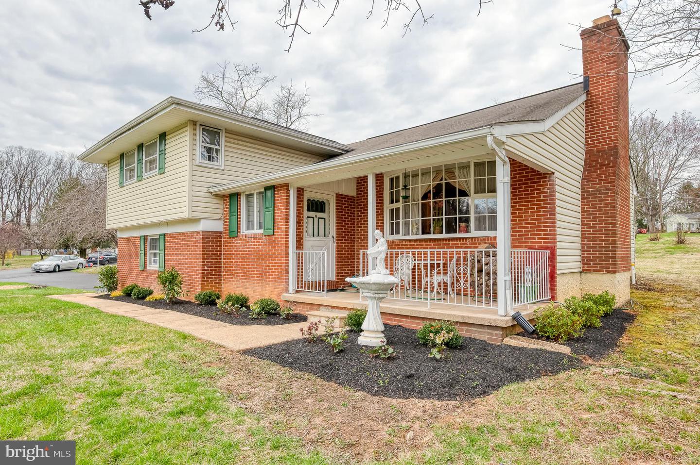 823 Petem Road