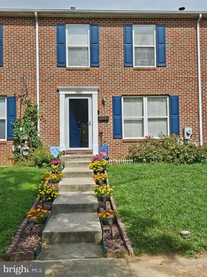 380 Center Deen Avenue, Aberdeen