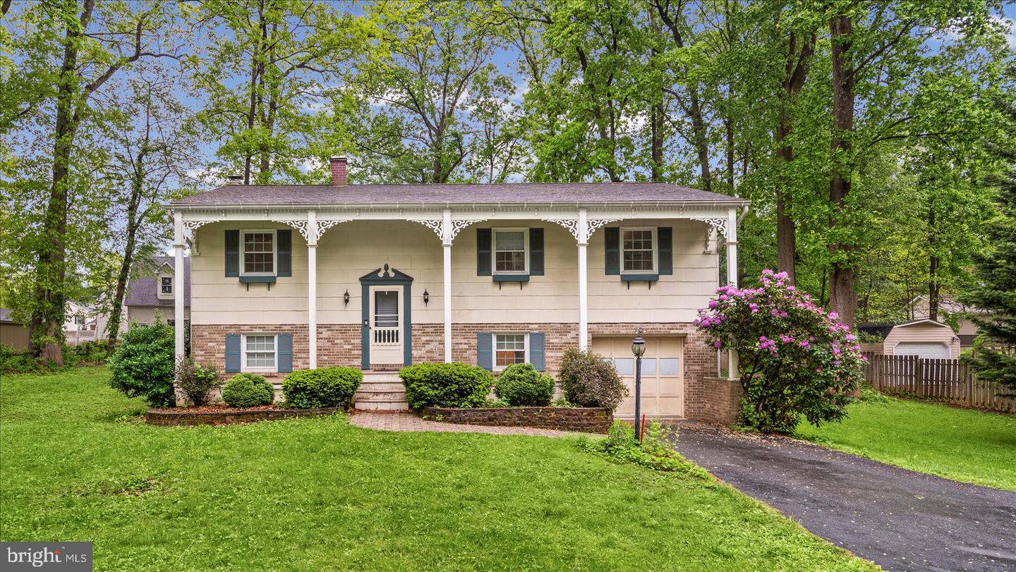 1512 Steeplechase Drive