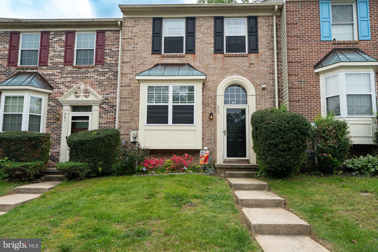 203 Ferring Court