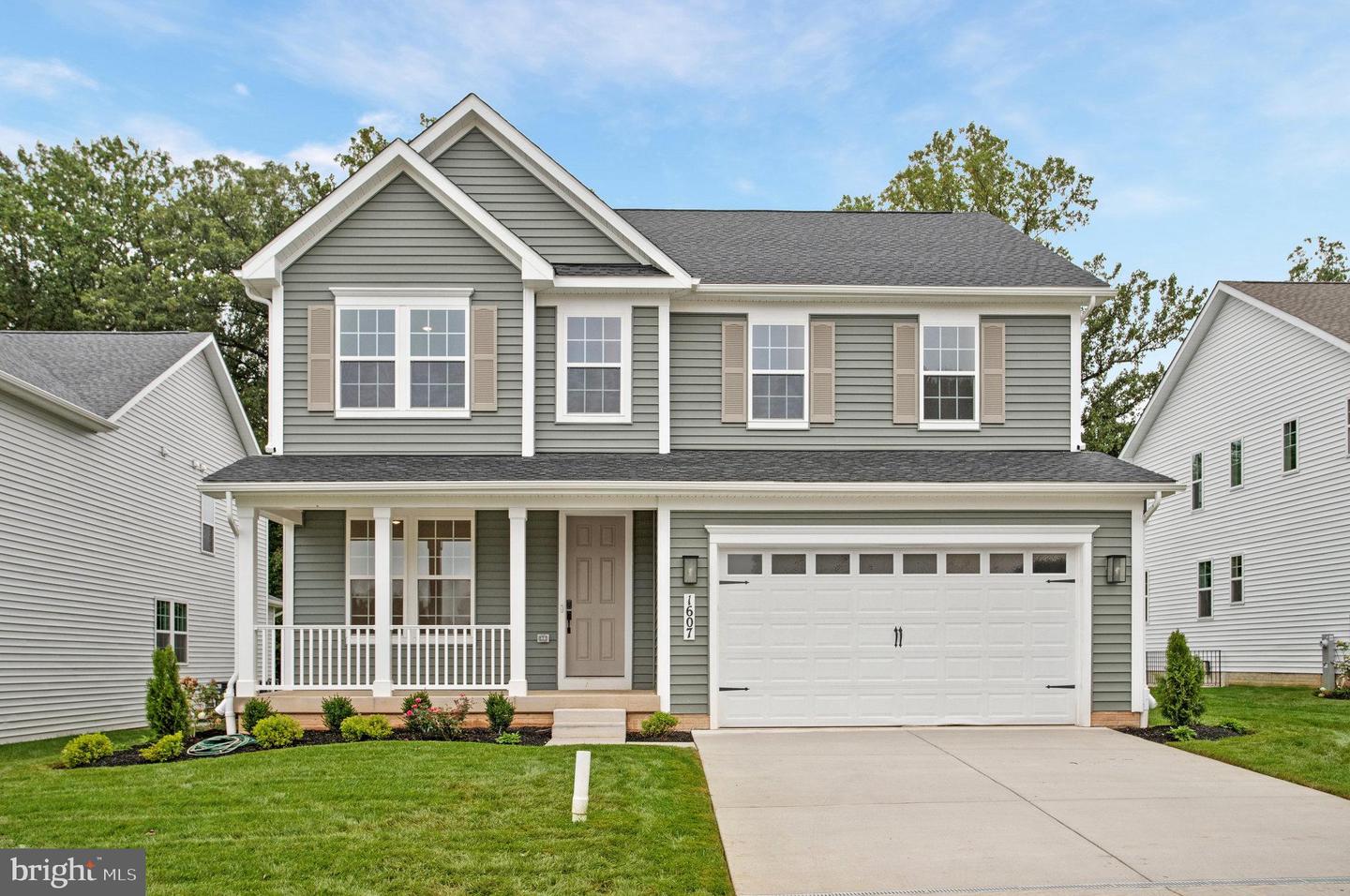 1607 Shady Tree Court