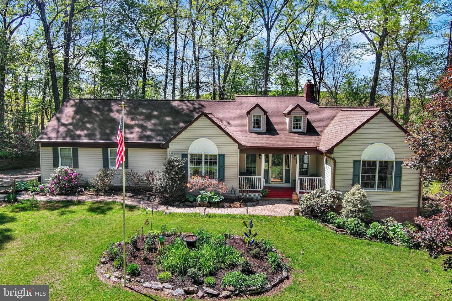 3213 Green Road, White Hall
