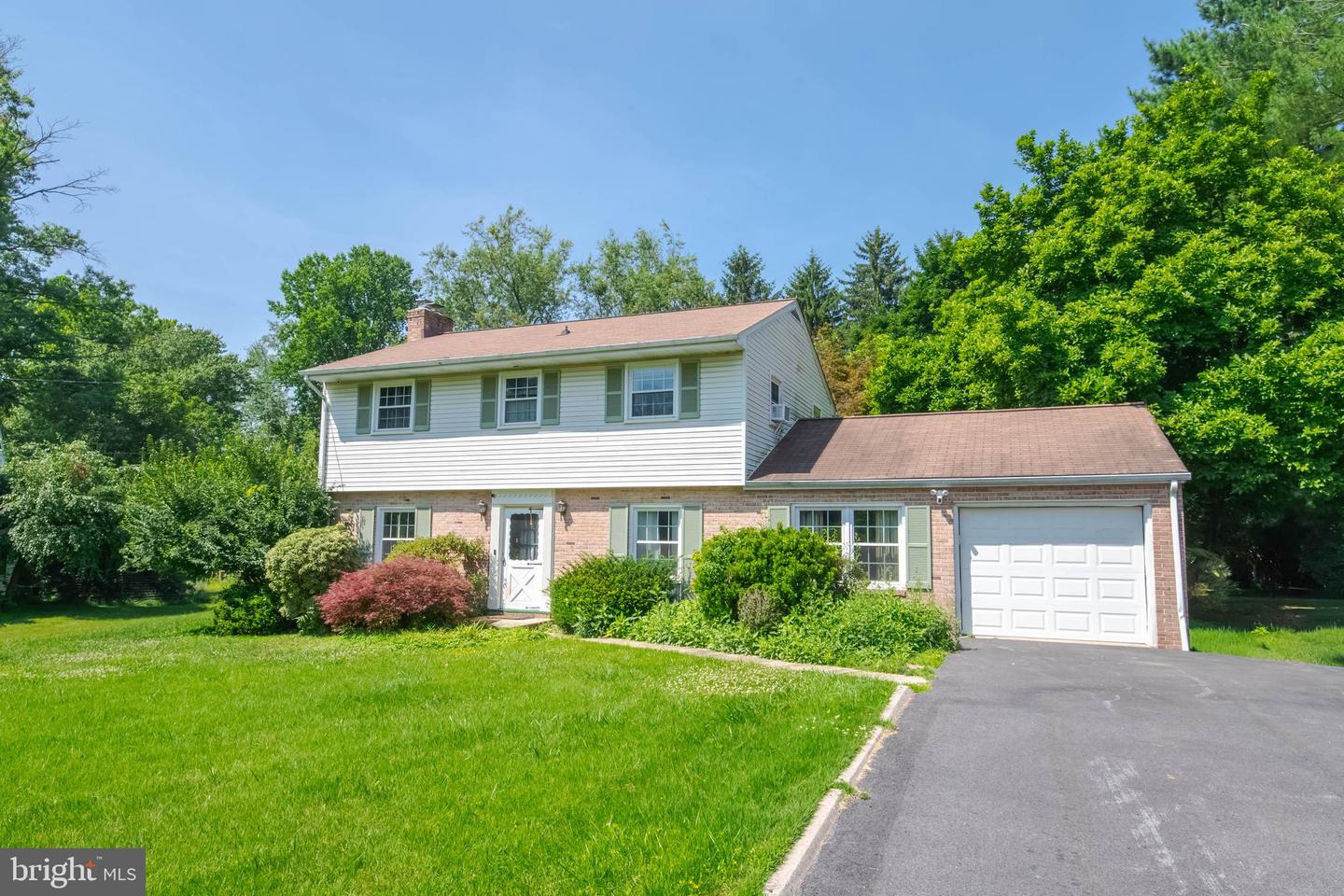 306 Cherokee Pl