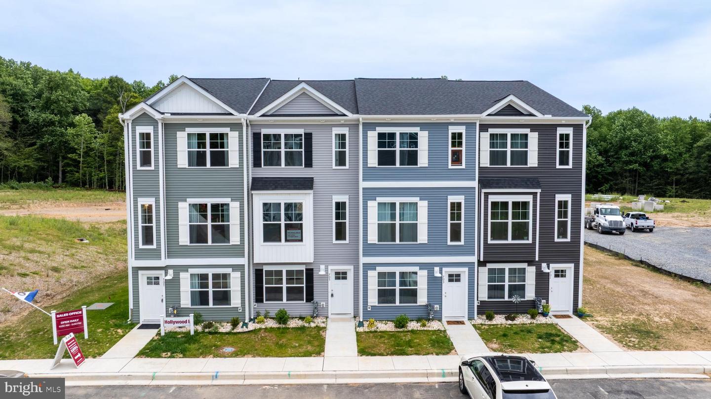758 Bur Oak Court