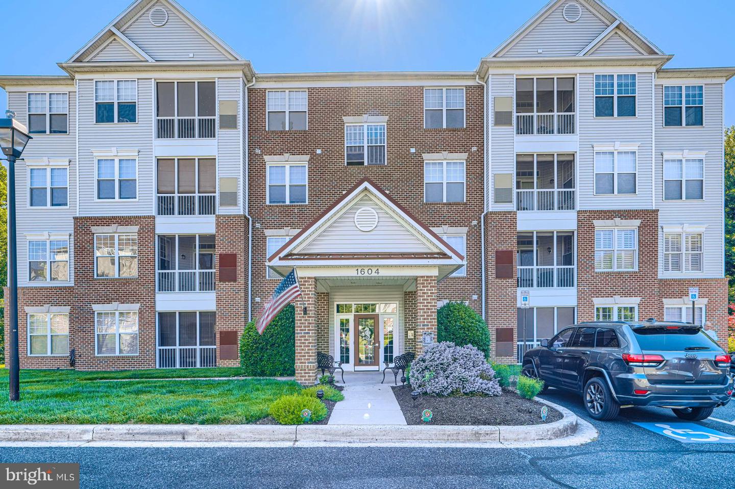 1604 Martha Court #201
