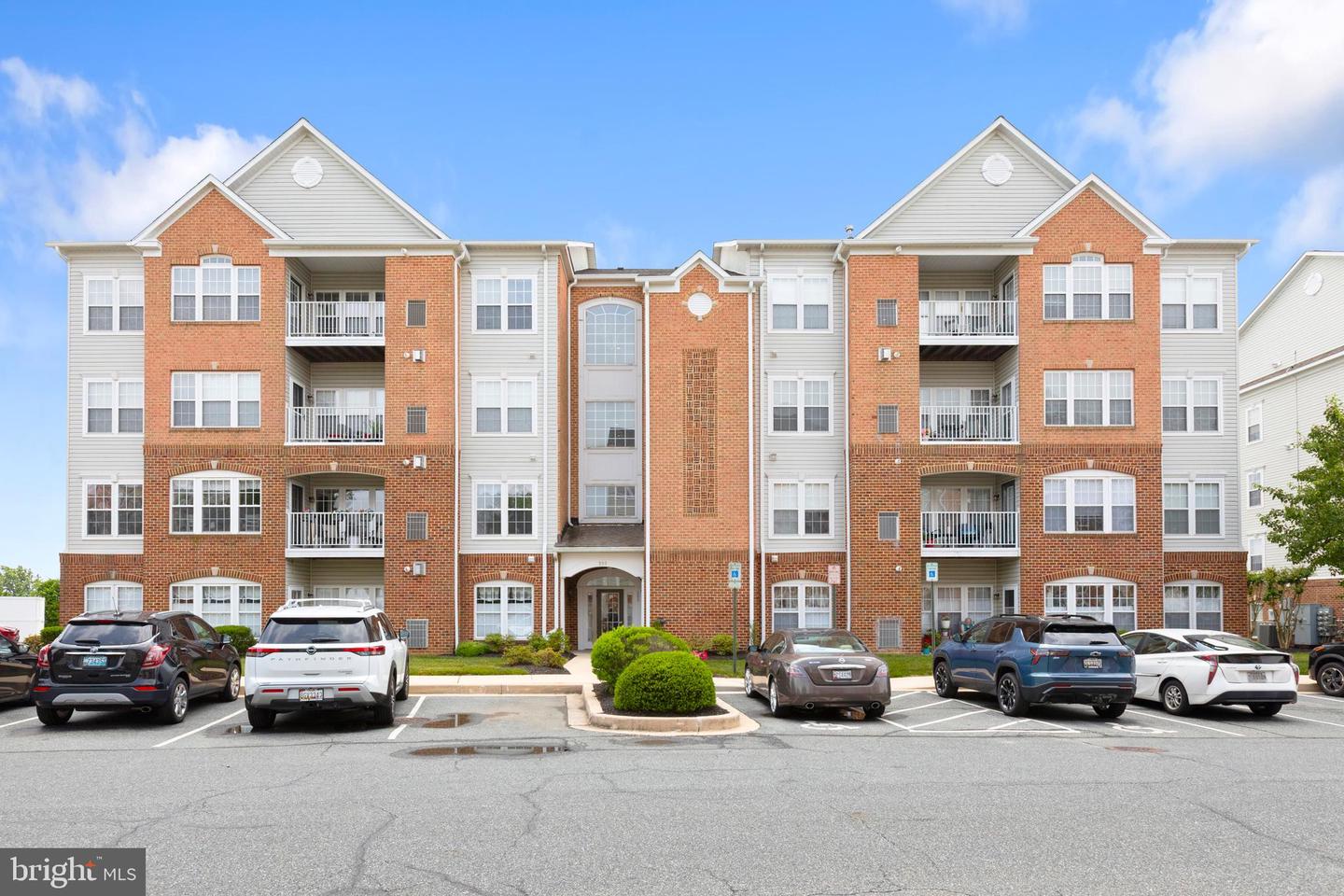 203 Secretariat Drive #203-F