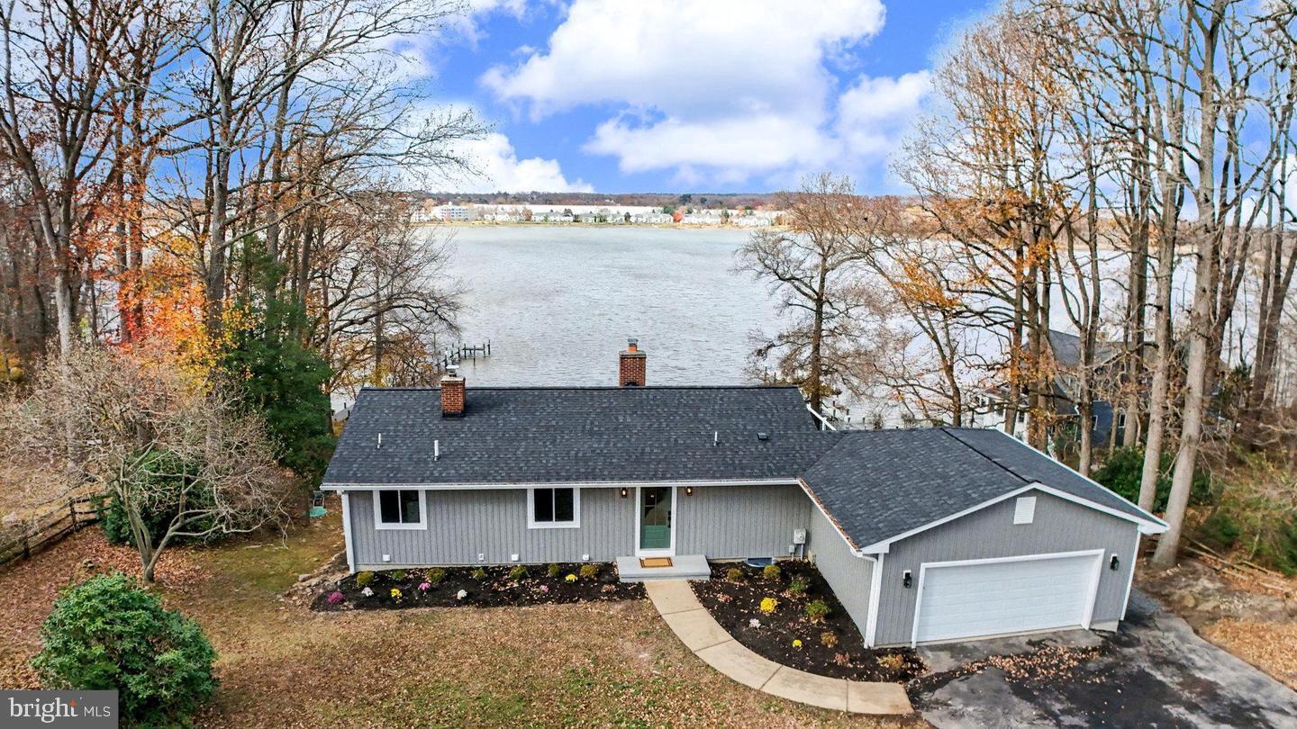 4 Poplar Grove Avenue