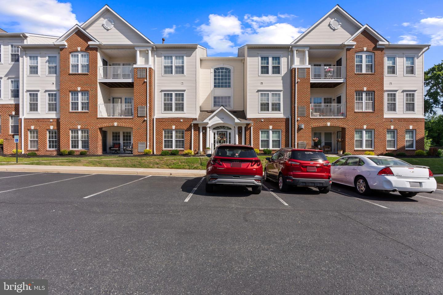1120 Spalding Drive #13