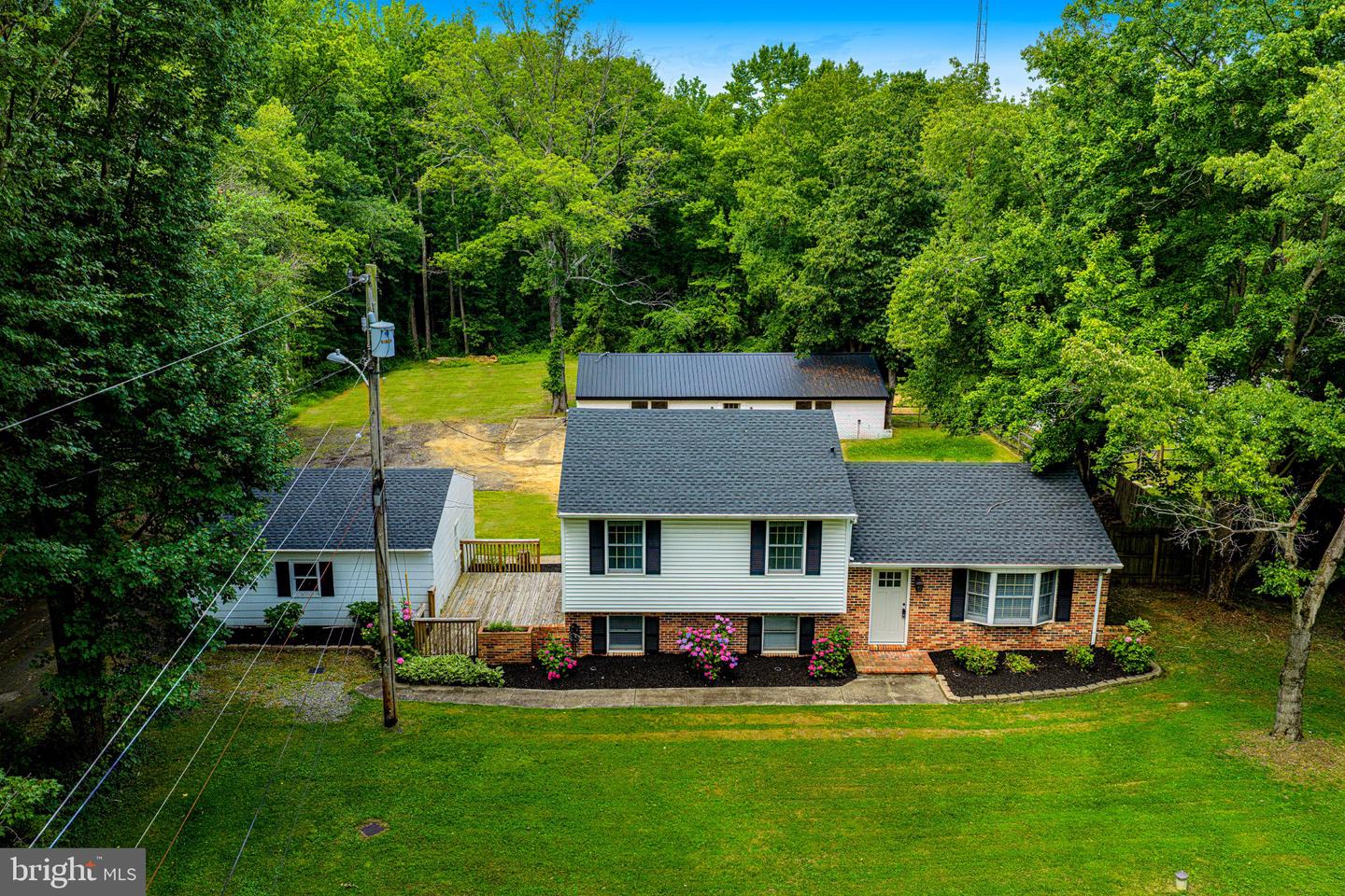 2912 Old Mountain Road S