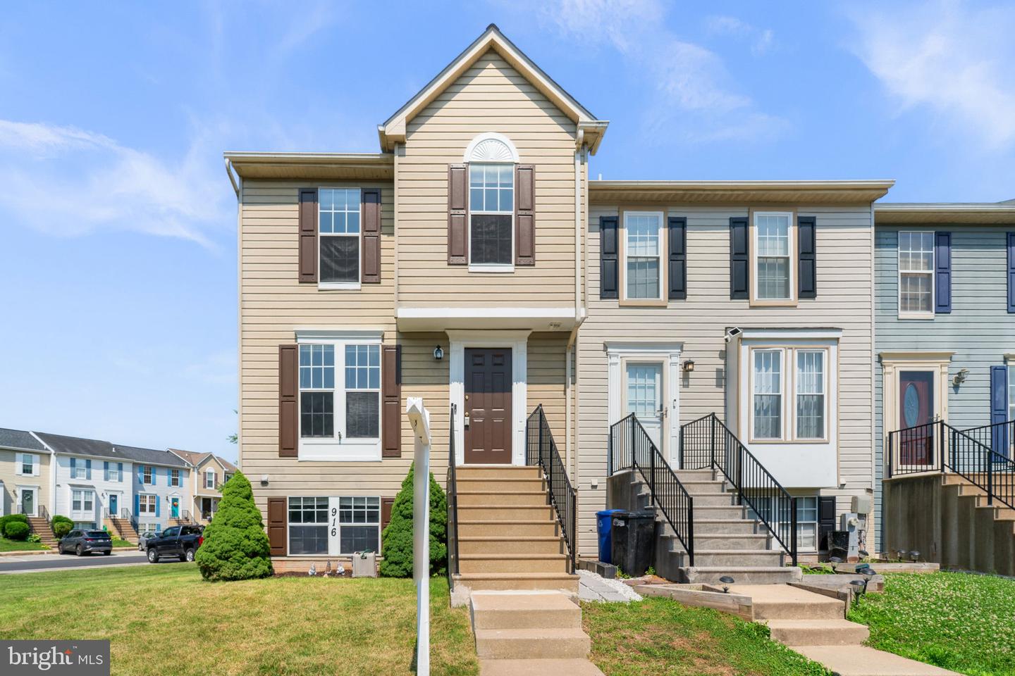 916 Pirates Court