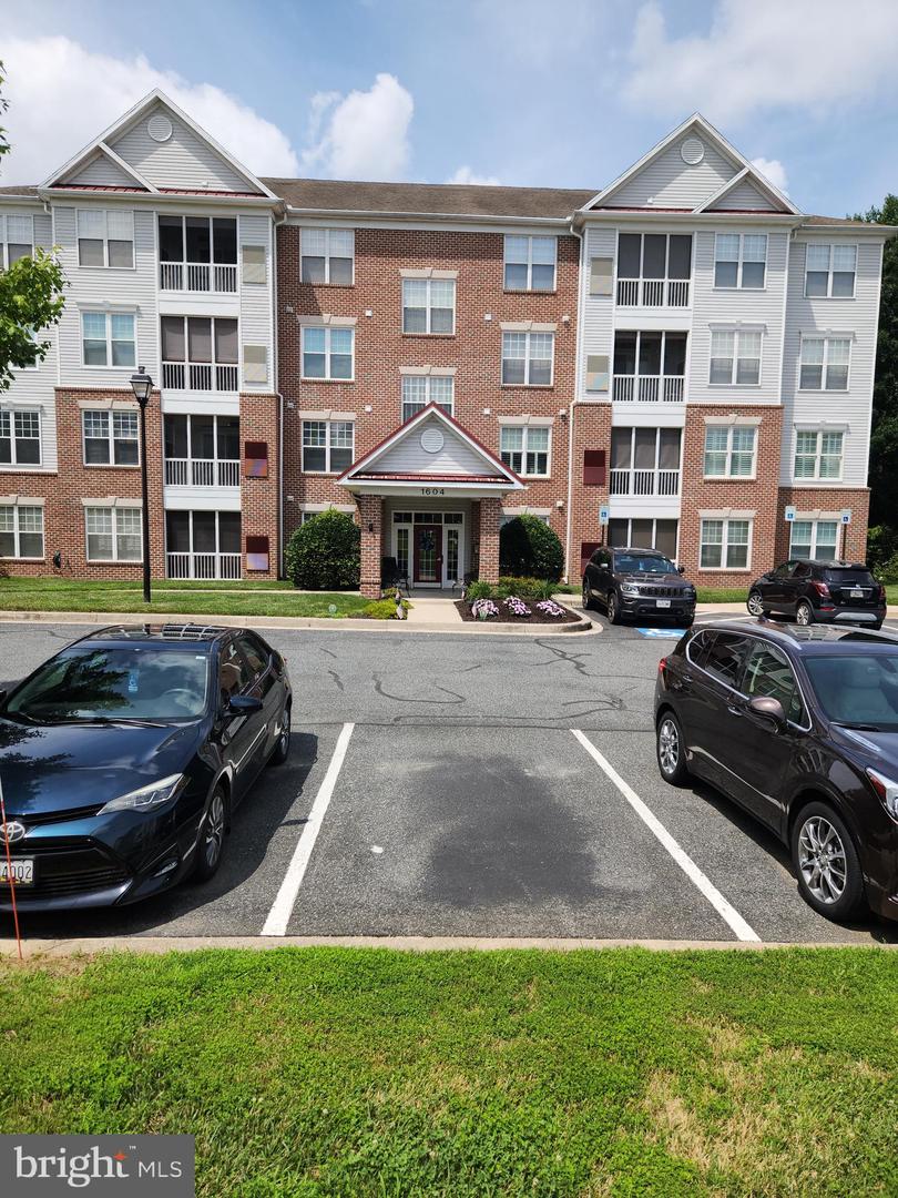 1604 Martha Court #101