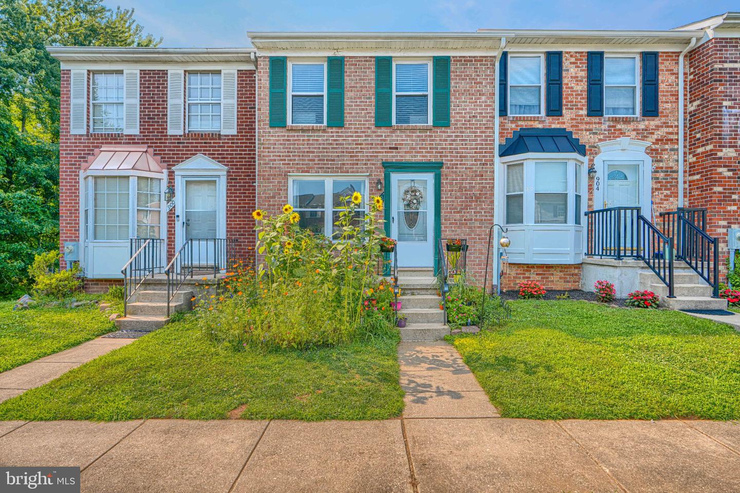 902 Hillswood Road