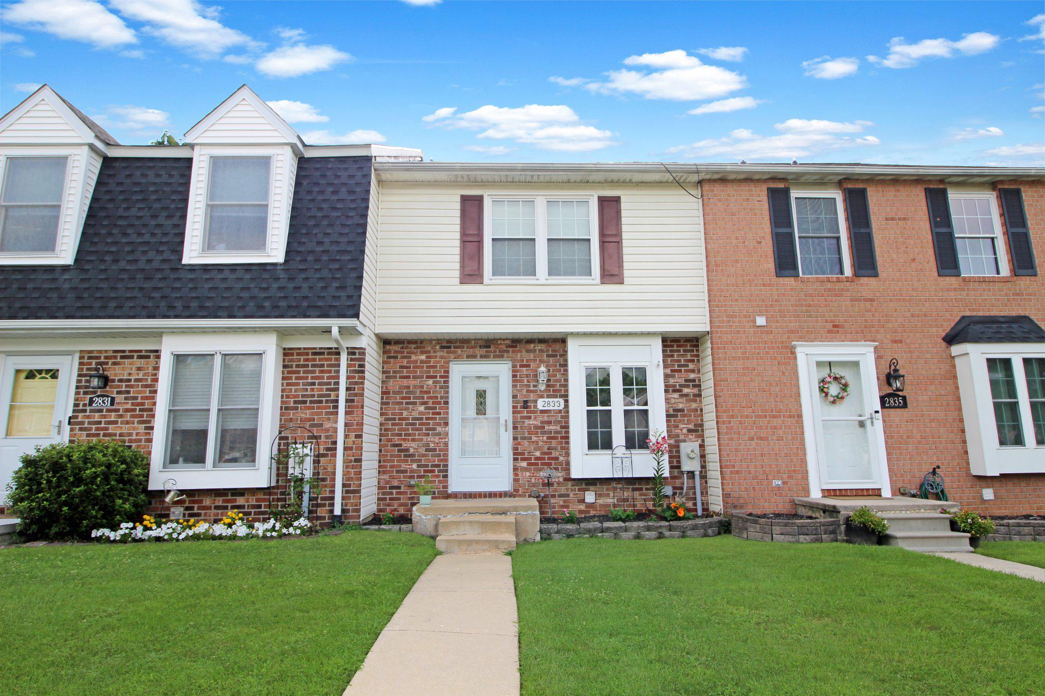 2833 Meredith Court