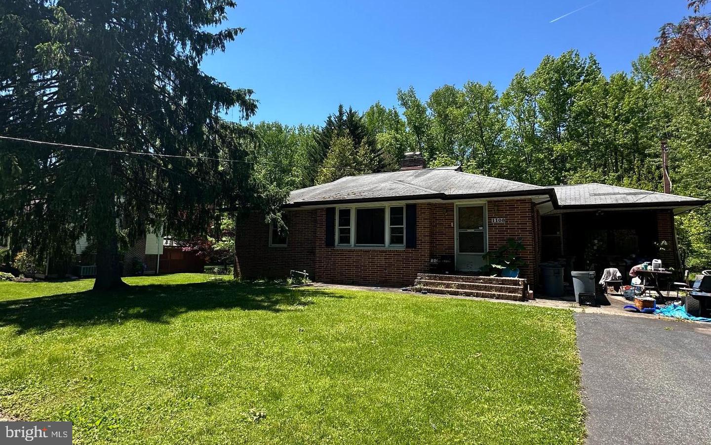1108 Montreal Drive