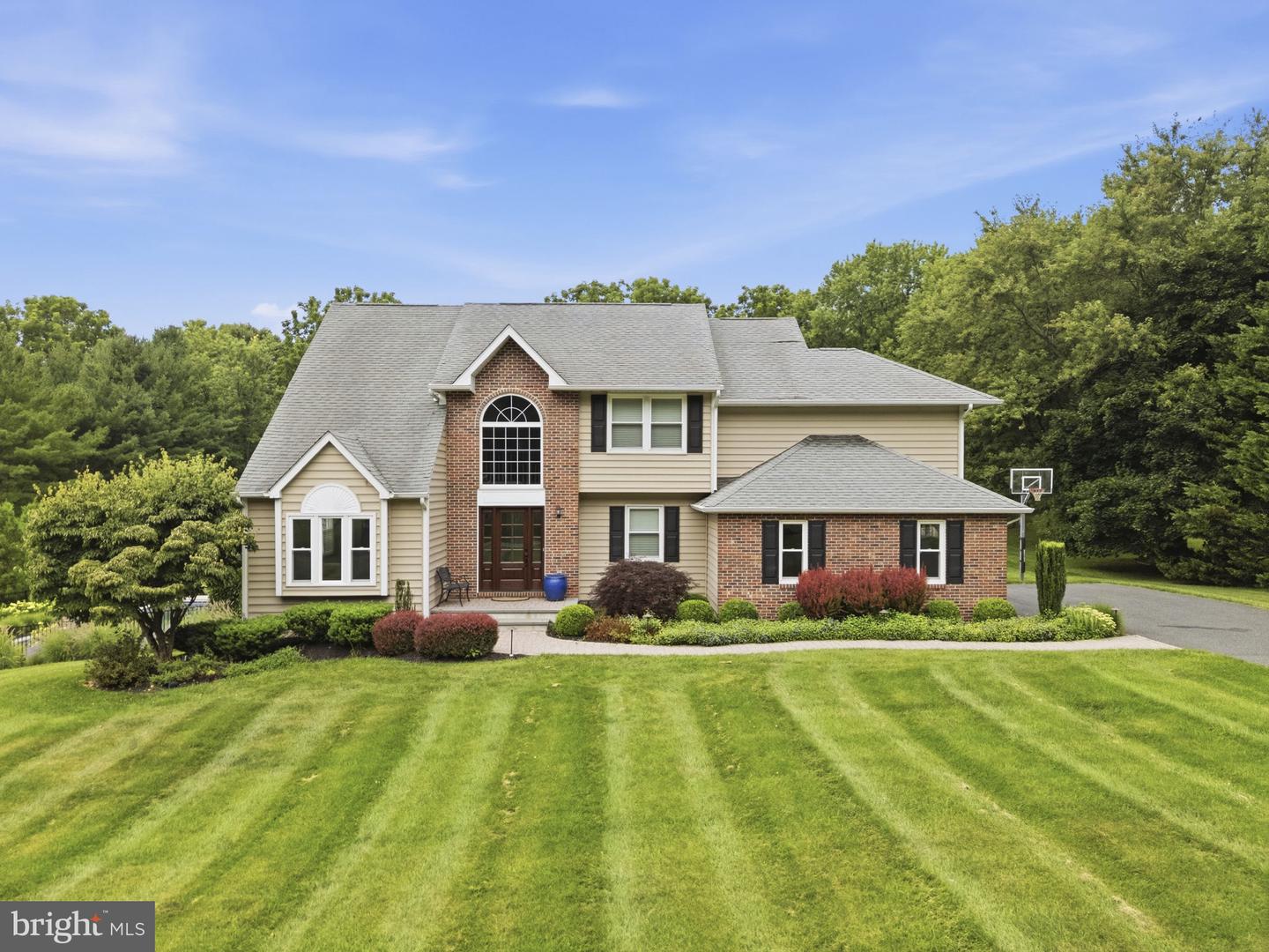 2713 Meadow Tree Drive