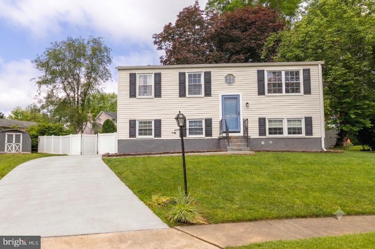 2042 Rushmore Court