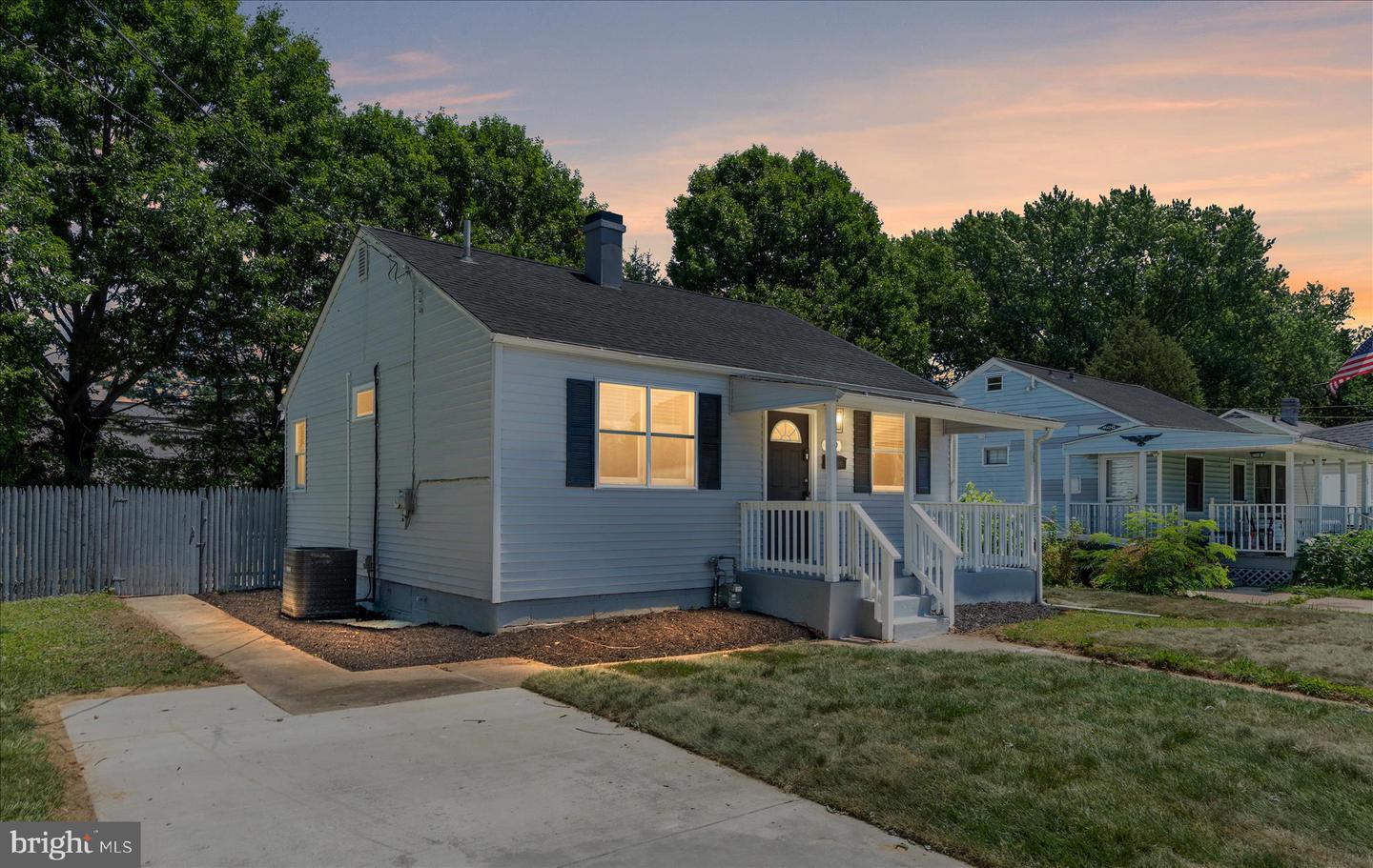 159 E Deen Avenue