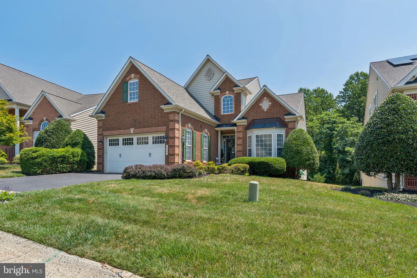 228 Spectacular Bid Drive