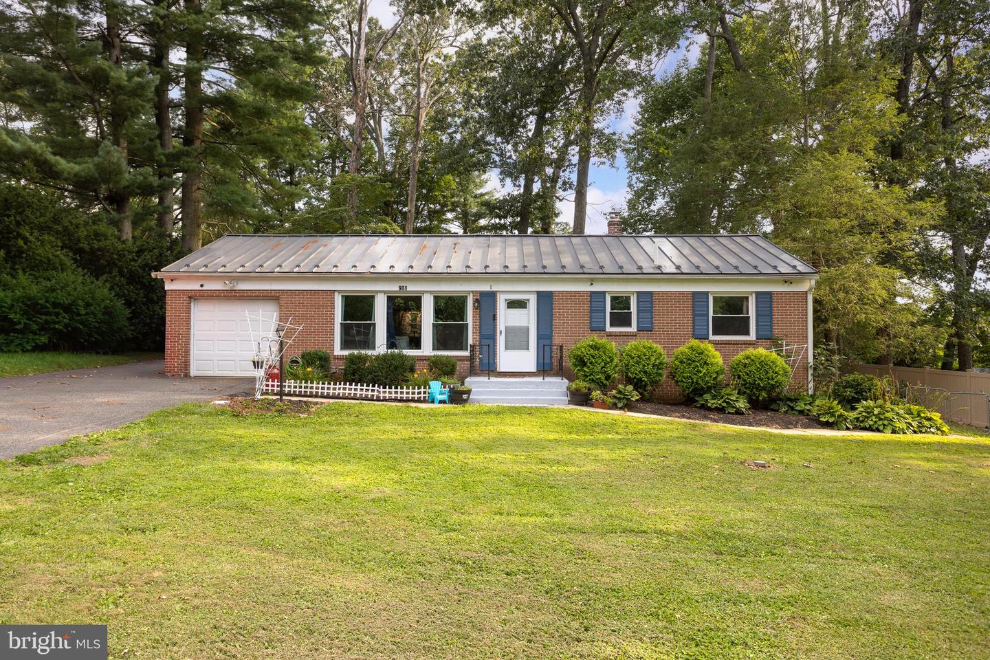 901 Moores Mill Road