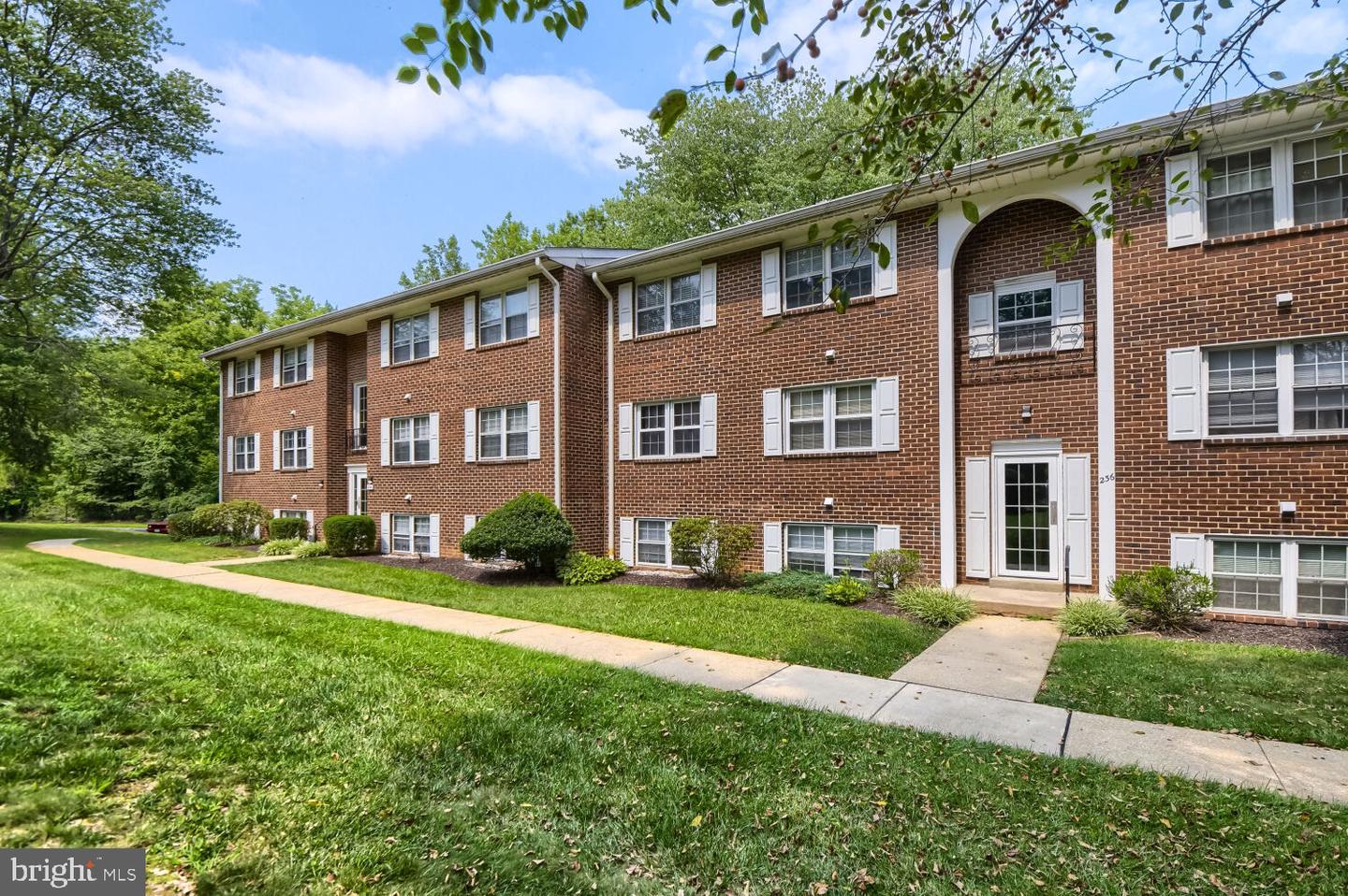 236 Crocker Drive #236-E