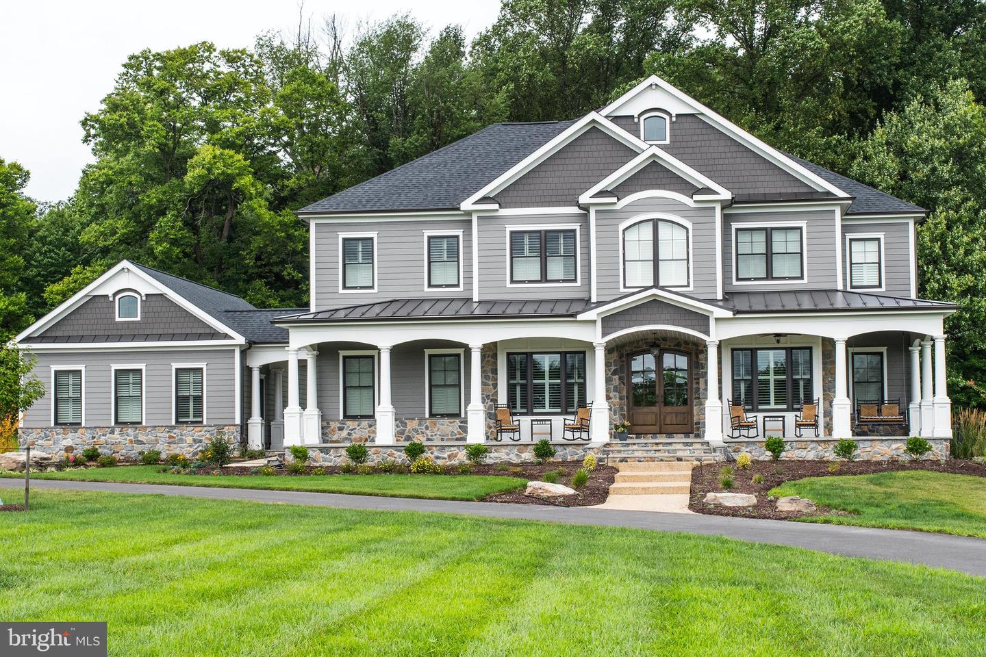 8224 White Pine Court, Fulton