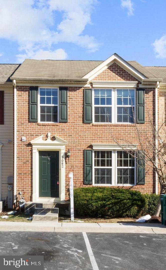 7062 Holly Springs Lane #202, Elkridge