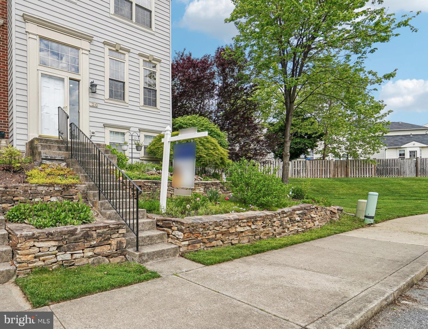 7210 Solar Walk, Columbia