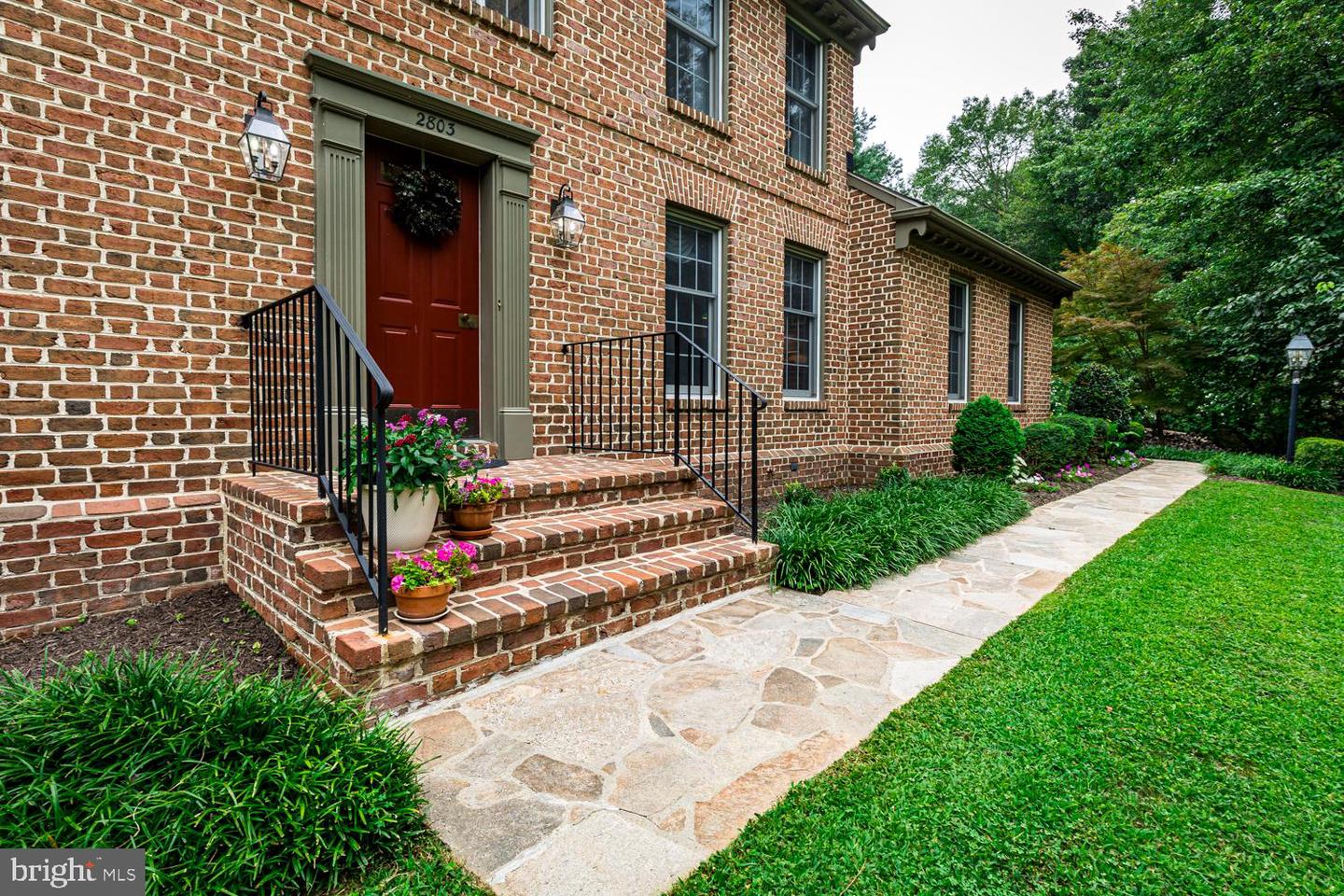 2803 Woodsdale Road, Glenwood