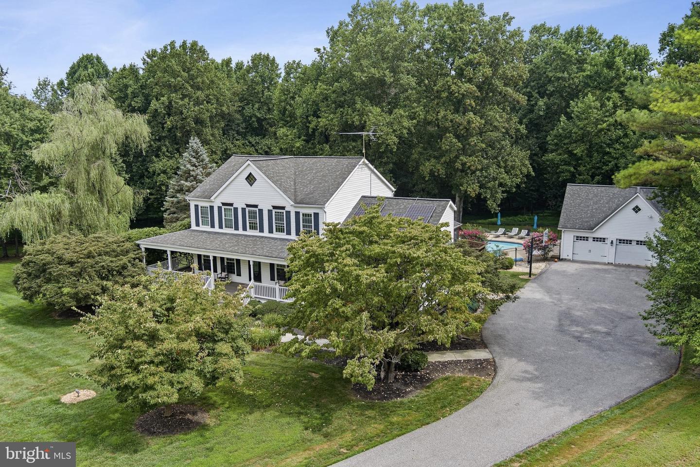 925 Sunset Valley Drive, Sykesville