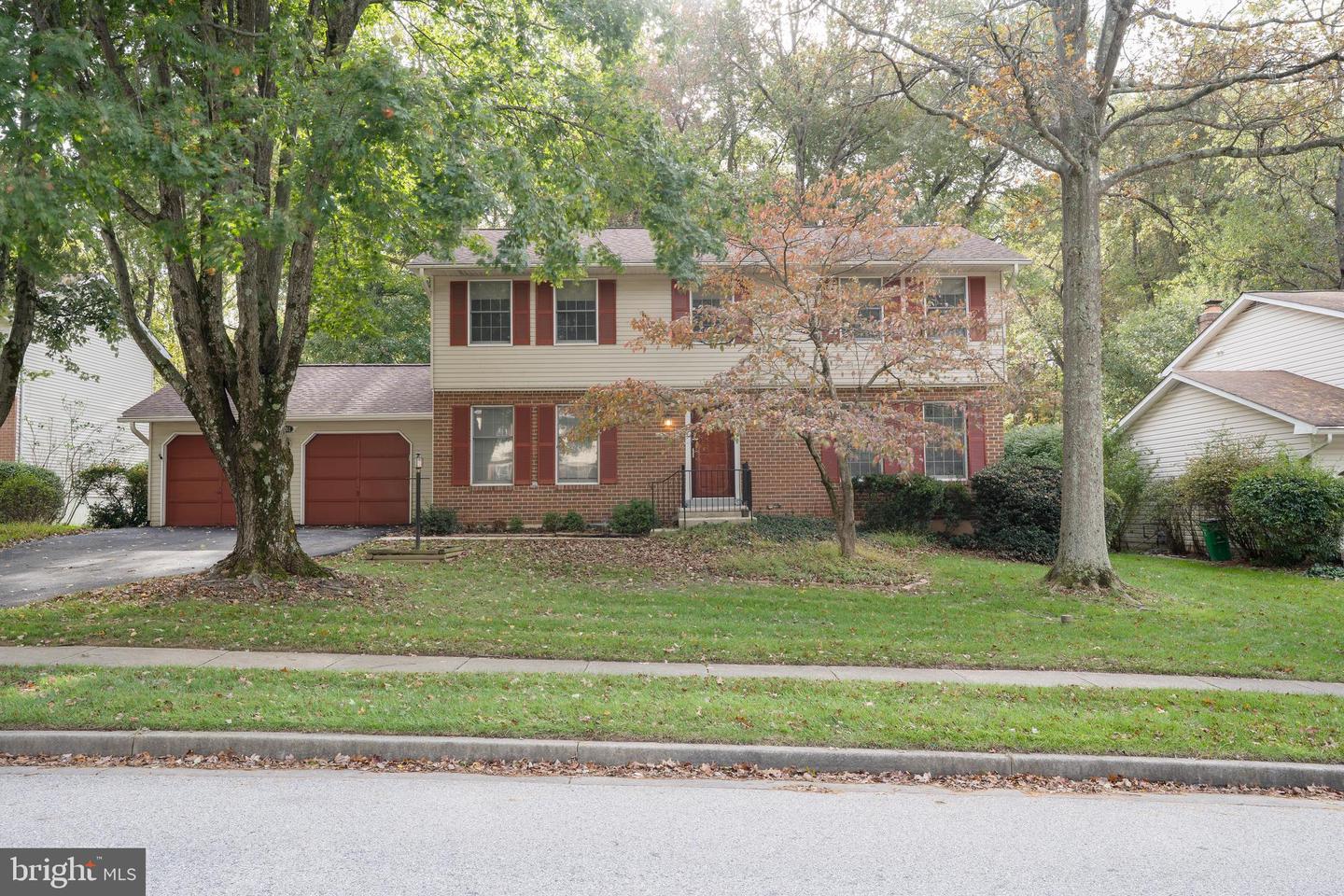 9051 Billow Row, Columbia
